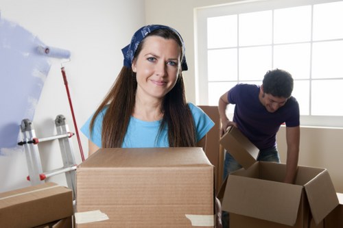 Professional packing services in Winchmorehill for home and office moves
