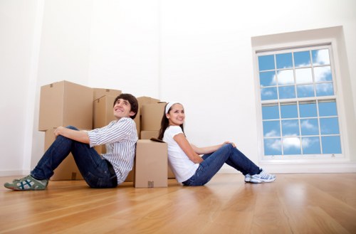 Household boxes and furniture stored safely in Winchmorehill storage