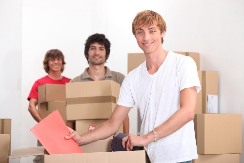 Local moving service planning a flat removal in Winchmorehill